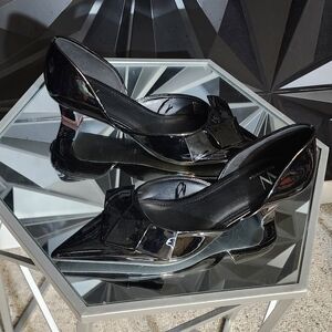 Worthington Shiny Black Heels with Bow Accent